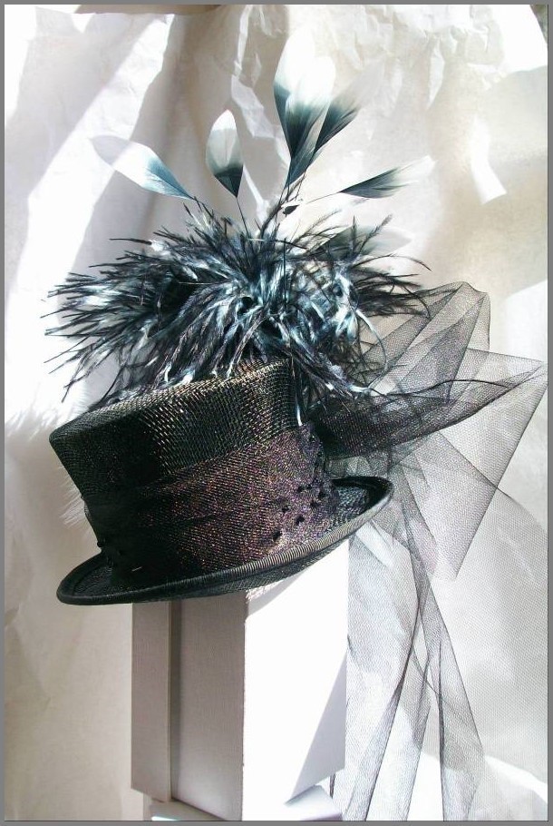 Black_White_Hats5